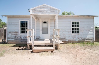 1634 Coke St, San Angelo, TX 76905