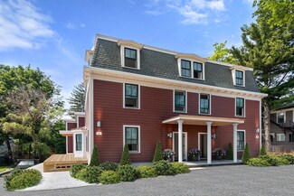 11 Goodwin Place Unit 11-2, Brookline, MA 02445