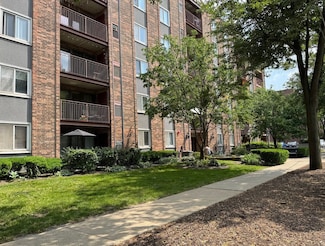 825 Pearson St Unit 3A, Des Plaines, IL 60016