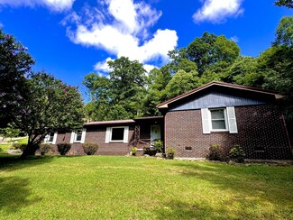 383 Paula Dr, Pineville, KY 40977