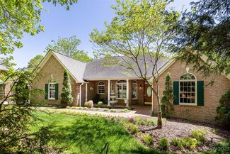 11 High Meadow Dr, Weaverville, NC 28787