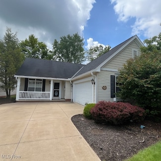 12179 Nutmeg Ln, North Royalton, OH 44133