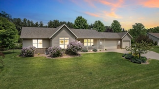5640 Hunter Oaks Dr, Stevens Point, WI 54482