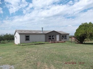 1212 High St, Ninnekah, OK 73067