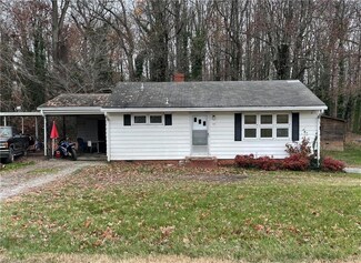 709 Baker Rd, High Point, NC 27263