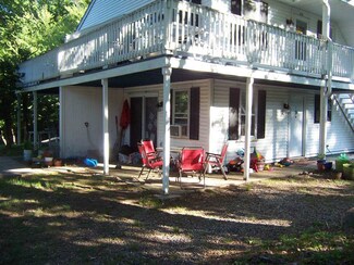 21 Plaza Village Rd Unit B, Plymouth, NH 03264