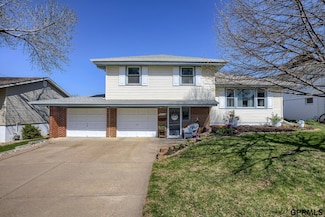 4987 S 87th St, Omaha, NE 68127