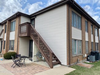 40 Meadow Place Unit N, Staten Island, NY 10306