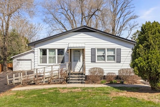 326 Bluff St, Lockport, IL 60441