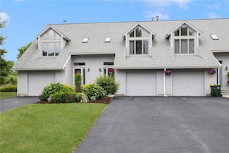 14 Tamarac Dr Unit B, Greenville, RI 02828