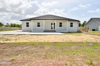 605 Plantation Dr, Panama City, FL 32404