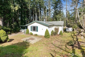 11712 114th Avenue Ct, Anderson Island, WA 98303