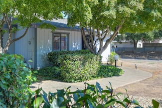 48 Westview Dr, Jackson, CA 95642