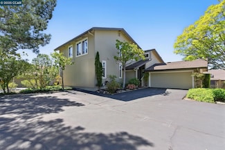 117 Alta Mesa Ct, Moraga, CA 94556