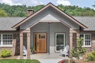41 Robinhood Rd, Asheville, NC 28804