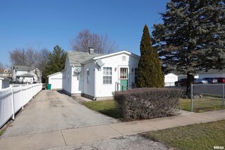 741 W Knox St, Galesburg, IL 61401