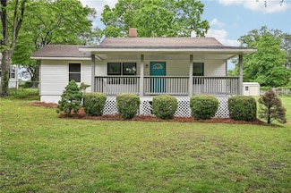 6648 Florence Dr, Lithia Springs, GA 30122