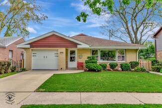 1217 Community Dr, La Grange Park, IL 60526