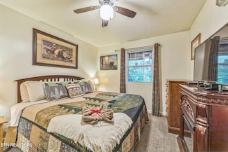1737 Walker Tr, Sevierville, TN 37876