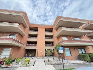 17530 NW 68th Ave Unit C4006, Hialeah, FL 33015