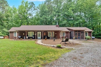 712 Honeysuckle Ln, Temple, GA 30179