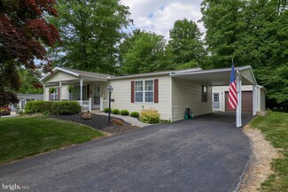34 Aspen Dr, Manheim, PA 17545