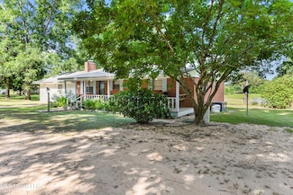 228 Holley Rd, Lucedale, MS 39452