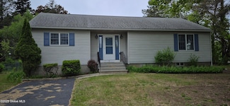 2 Oathout Ln, Latham, NY 12110