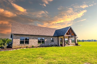 3318 Farm To Market Road 1137, Palestine, TX 75801