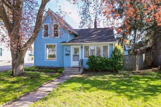 708 2nd St, Baraboo, WI 53913