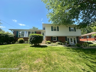 9816 Lakewood Dr, Louisville, KY 40272