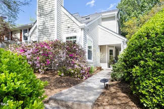 111 Sir Richard Ln, Chapel Hill, NC 27517