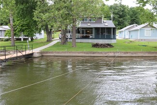 28073 Beautyview Ln, Gravois Mills, MO 65037