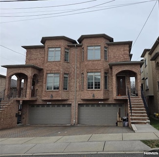 336 Roff Ave Unit A, Palisades Park, NJ 07650