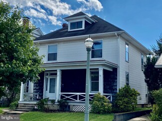 34 W Caracas Ave, Hershey, PA 17033