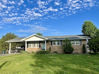 604 Brenda Ave, Loretto, TN 38469