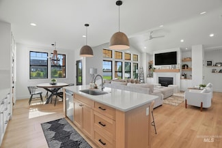 7774 Paddock Ln, Lewiston, ID 83501