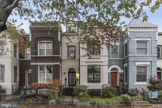 652 L St NE Unit 1, Washington, DC 20002