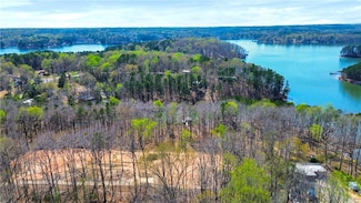605 Elizabeth Rd, Westminster, SC 29693