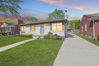 21327 Prestwick Ave, Harper Woods, MI 48225