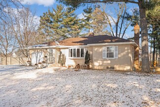925 Mississippi St NE, Minneapolis, MN 55432