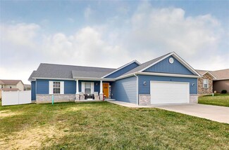 40 Kensington Palace Dr, Troy, MO 63379