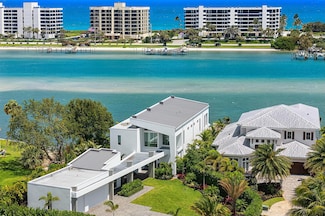 3445 Harbor Rd N, Jupiter, FL 33469