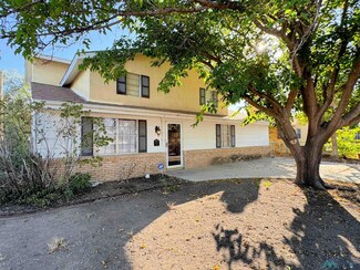 908 Hickory Dr, Roswell, NM 88203