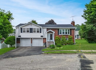 23 Harvard Cir, Needham Heights, MA 02494