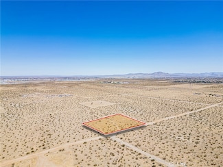 9500 Villa St, Adelanto, CA 92301