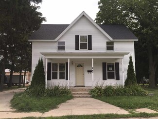 242 Mill St, Waterloo, WI 53594