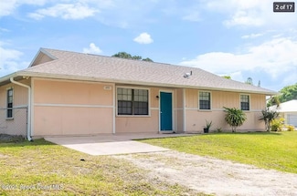 1495 12th St SW, Vero Beach, FL 32962