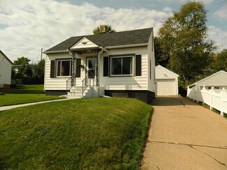 114 N 10th Ave, Wausau, WI 54401