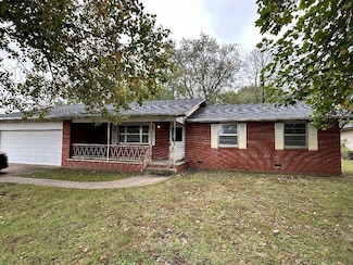 1320 Belle Air Place, Carthage, MO 64836